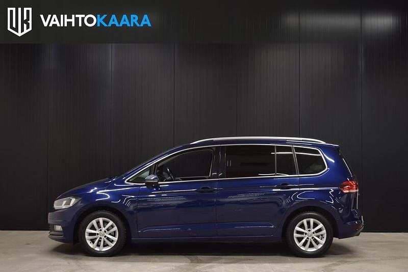 Käytetty VW Touran Comfortline 150 HP (110 kW) 2016 Tila-auto