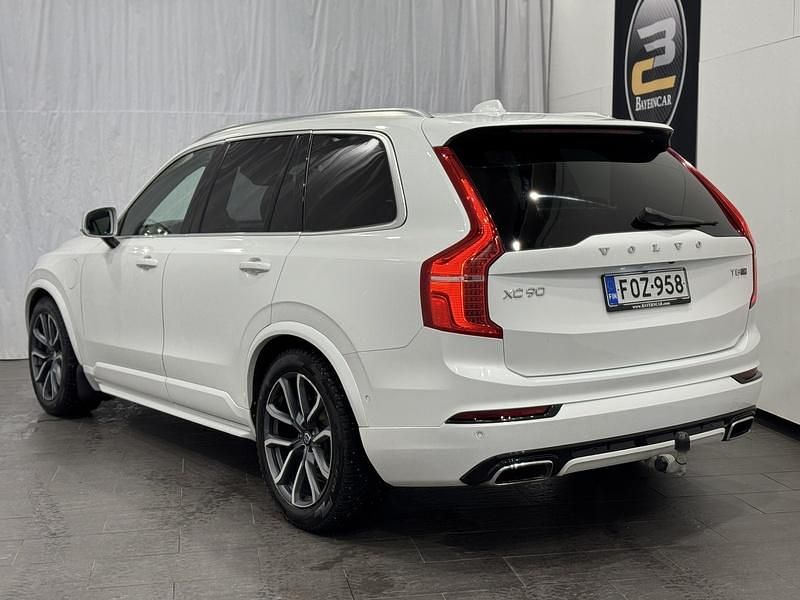 Käytetty Volvo XC90 R-Design 320 HP (235 kW) 2016 Valkoinen Katumaasturi