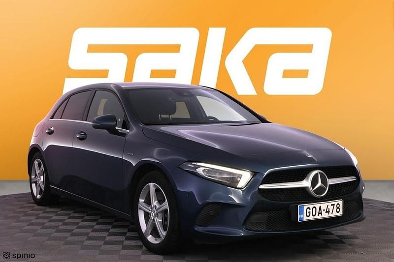 Käytetty Mercedes A250 Business 218 HP (160 kW) 2021 Viistoperä