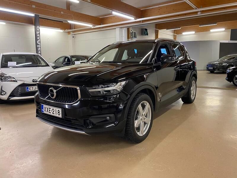 Käytetty 2020 Volvo XC40 Business Edition Katumaasturi | 28 290 € (Perustarjous) - Kuva 1/1