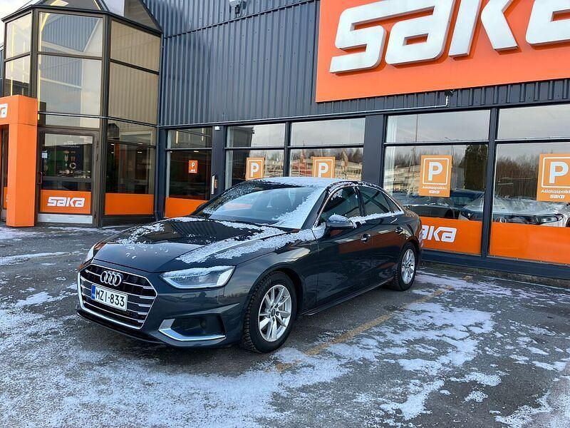 Käytetty Audi A4 Business 204 HP (150 kW) 2021 Sedan