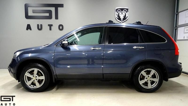 Käytetty Honda CR-V Exclusive 166 HP (122 kW) 2010 Katumaasturi