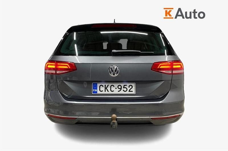 Käytetty VW Passat Comfortline 150 HP (110 kW) 2015 Harmaa Farmari