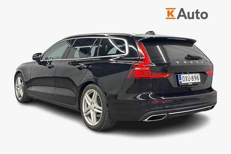 Käytetty Volvo V60 Business Edition 190 HP (139 kW) 2019 Farmari