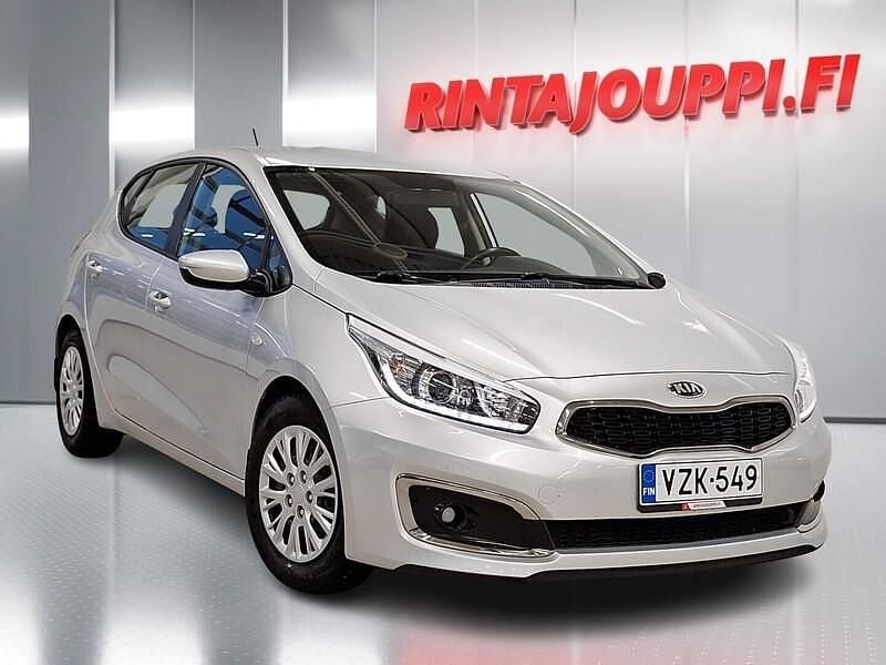 Käytetty Kia Ceed LX 101 HP (74 kW) 2018 Hopea Viistoperä
