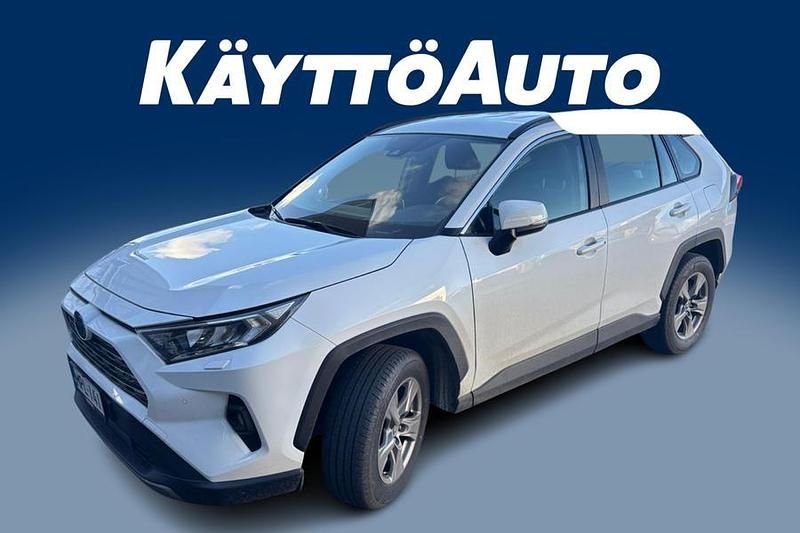 Valkoinen Käytetty 2022 Toyota RAV4 Hybrid Active Katumaasturi | 37 790 € (Perustarjous) - Kuva 1/3