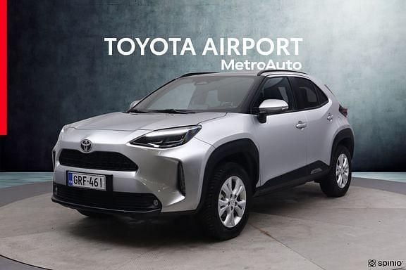 Hopea Käytetty 2024 Toyota Yaris Cross Katumaasturi | 29 990 € (Perustarjous) - Kuva 1/4