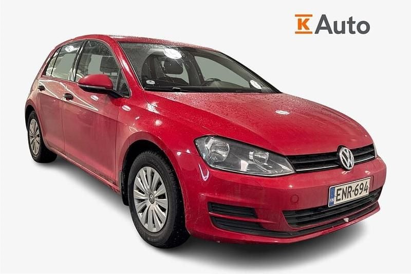 Käytetty VW Golf VII Trendline 86 HP (63 kW) 2015 Punainen Viistoperä