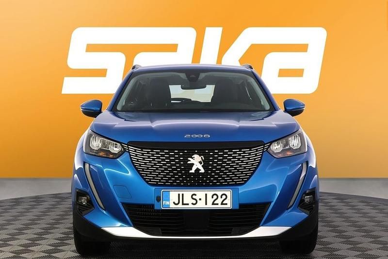 Käytetty Peugeot 2008 Allure 131 HP (96 kW) 2021 Katumaasturi