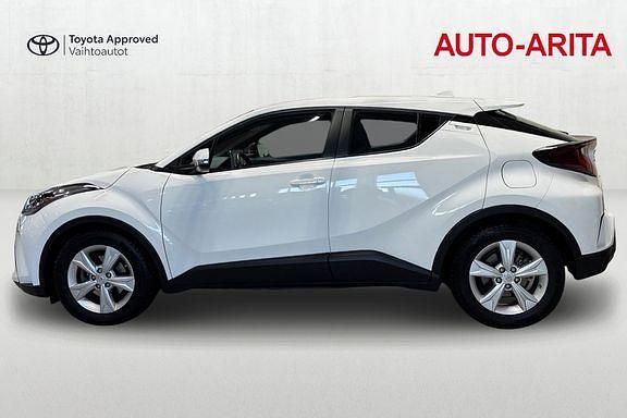 Käytetty Toyota C-HR Active 121 HP (88 kW) 2022 Valkoinen Katumaasturi