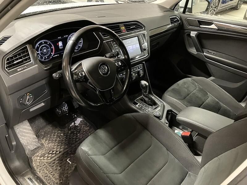 Käytetty VW Tiguan Comfortline 190 HP (139 kW) 2017 Katumaasturi