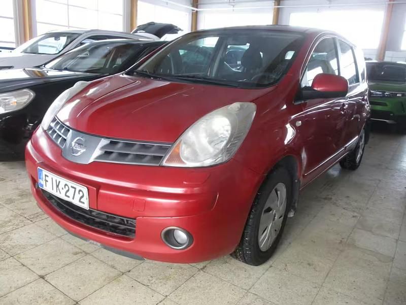 Käytetty Nissan Note 88 HP (64 kW) 2008 Punainen Viistoperä