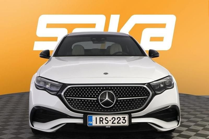Käytetty Mercedes E400 Premium 381 HP (280 kW) 2024 Sedan
