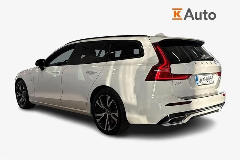 Käytetty Volvo V60 R-Design 392 HP (288 kW) 2019 Farmari