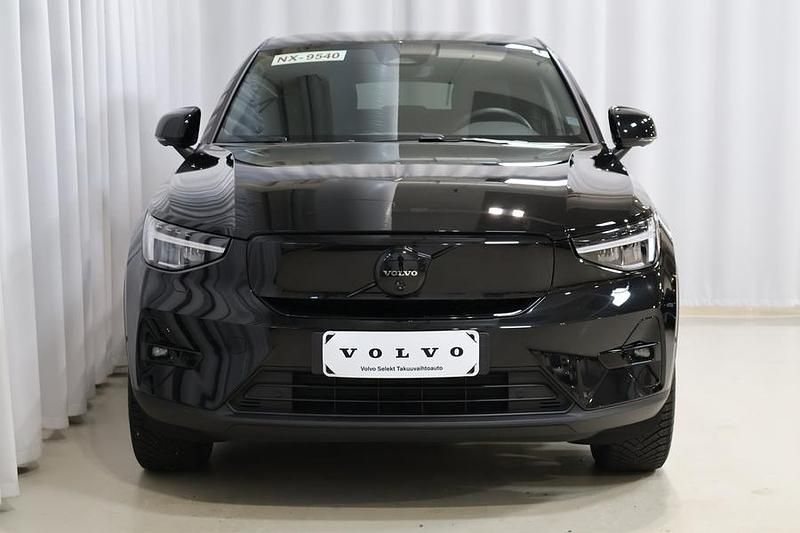Käytetty Volvo EC40 Performance 300 kW (408 HP) 2025 Musta Katumaasturi