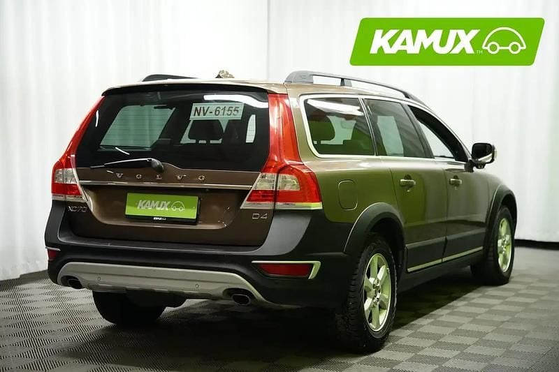 Käytetty Volvo XC70 Summum 181 HP (133 kW) 2015 Ruskea Farmari