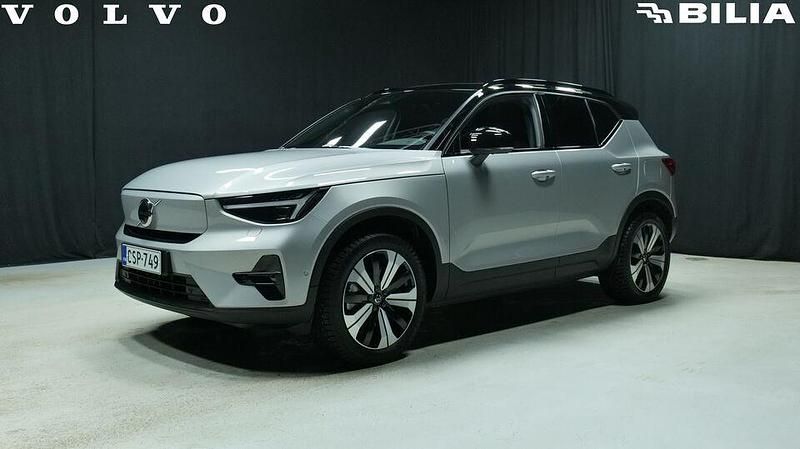 Käytetty Volvo EX40 Ultra 185 kW (252 HP) 2025 Katumaasturi