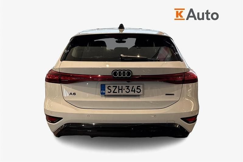 Käytetty Audi A6 e-tron Design 314 kW (428 HP) 2025 Jäätikön valkoinen Farmari
