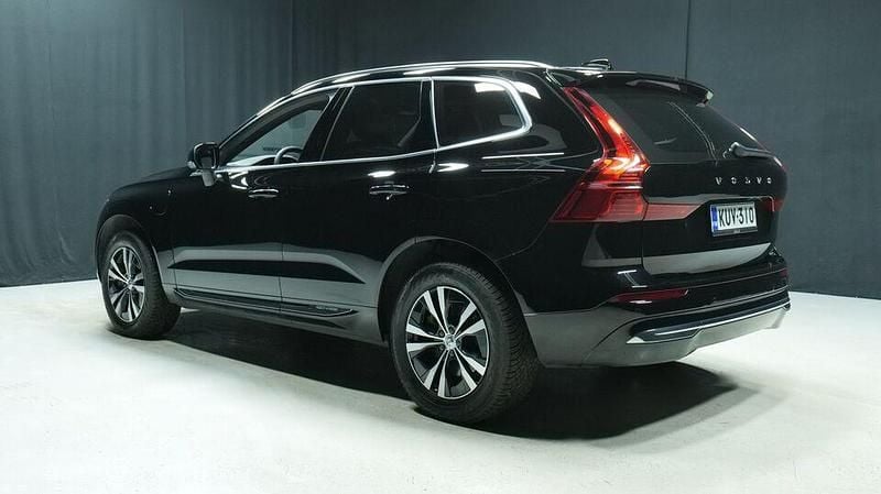 Käytetty Volvo XC60 Performance 456 HP (335 kW) 2023 Musta Katumaasturi