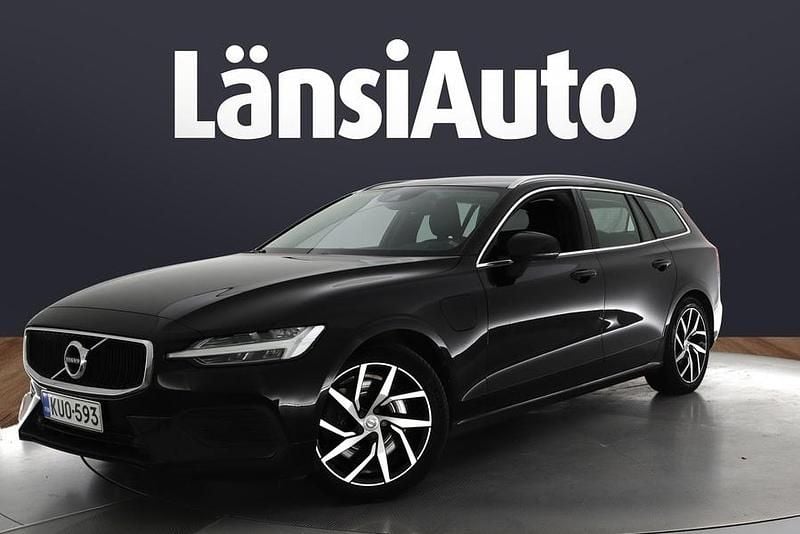 Käytetty Volvo V60 Momentum 340 HP (250 kW) 2020 Farmari
