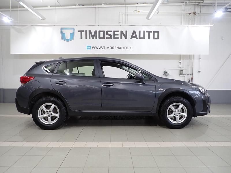 Käytetty Subaru XV 2022 Harmaa Katumaasturi