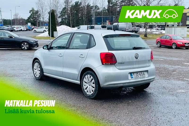 Käytetty VW Polo Comfortline 86 HP (63 kW) 2010 Hopea / harmaa Viistoperä