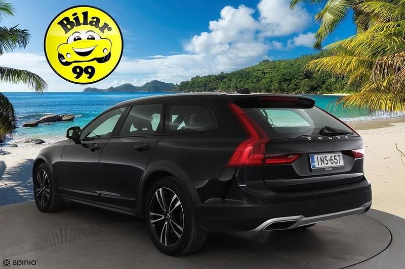 Käytetty Volvo V90 CC Pro 190 HP (139 kW) 2018 Farmari
