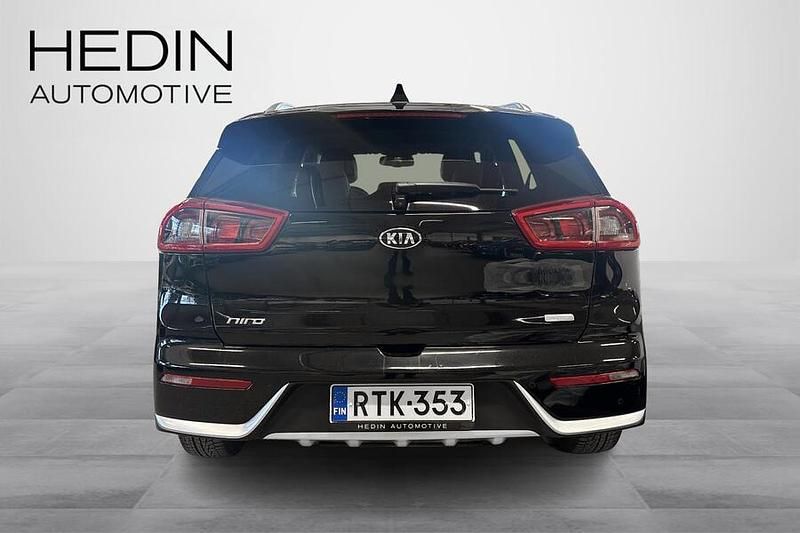 Käytetty Kia Niro EX 105 HP (77 kW) 2018 Musta Katumaasturi