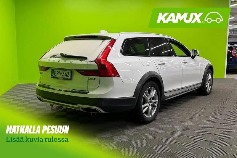 Käytetty Volvo V90 CC Business Edition 235 HP (172 kW) 2019 Valkoinen Farmari