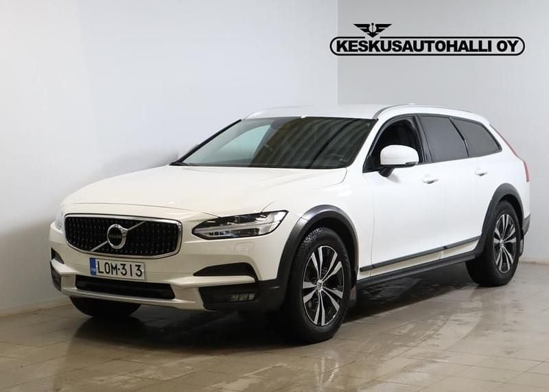 Käytetty Volvo V90 CC Business Edition 190 HP (139 kW) 2018 Valkoinen Farmari