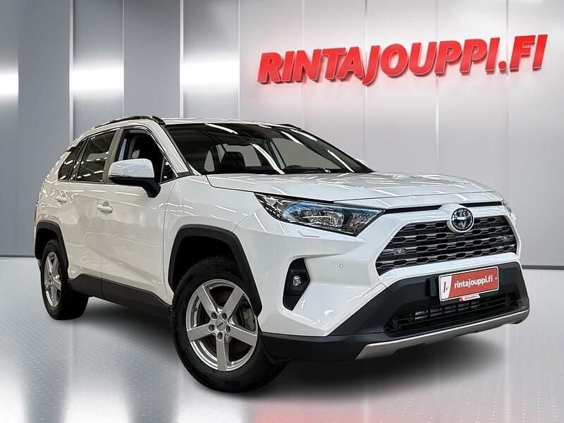 Käytetty Toyota RAV4 Hybrid Active 178 HP (130 kW) 2022 Valkoinen Katumaasturi