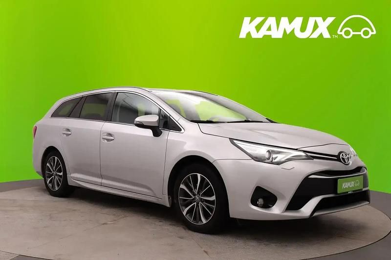 Hopea / harmaa Käytetty 2017 Toyota Avensis Multidrive S Farmari | 16 280 € (Perustarjous) - Kuva 1/4