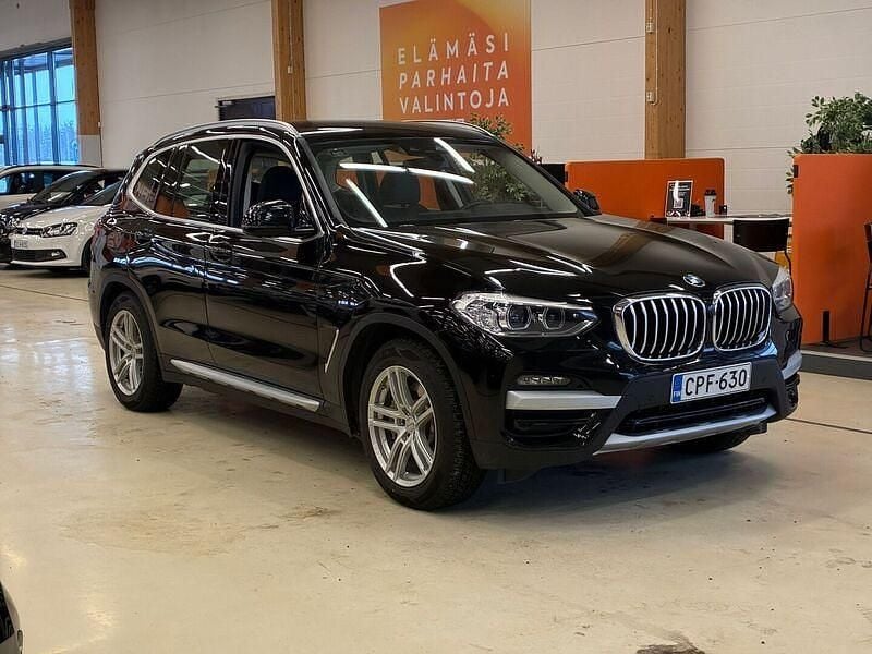 Käytetty 2021 BMW X3 xLine Katumaasturi | 34 900 € (Hyvä tarjous) - Kuva 1/4