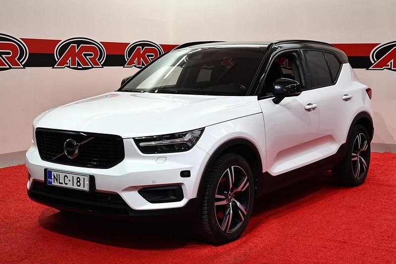 Käytetty Volvo XC40 R-Design 248 HP (182 kW) 2018 Valkoinen Katumaasturi