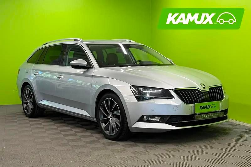 Hopea / harmaa Käytetty 2018 Skoda Superb LAURIN & KLEMENT Farmari | 20 380 € (Perustarjous) - Kuva 1/4