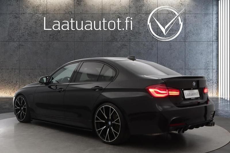 Käytetty BMW 330e 252 HP (185 kW) 2016 Sedan
