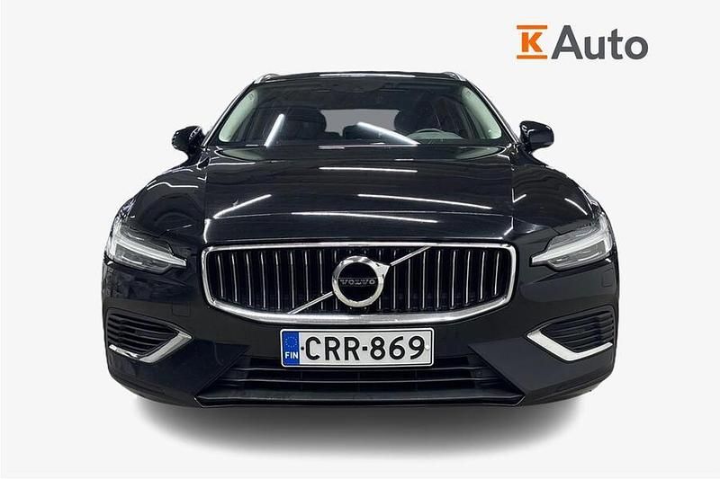 Käytetty Volvo V60 Inscription 392 HP (288 kW) 2019 Musta Farmari