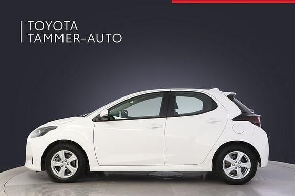 Käytetty Toyota Yaris Business Edition 114 HP (83 kW) 2023 Valkoinen Viistoperä