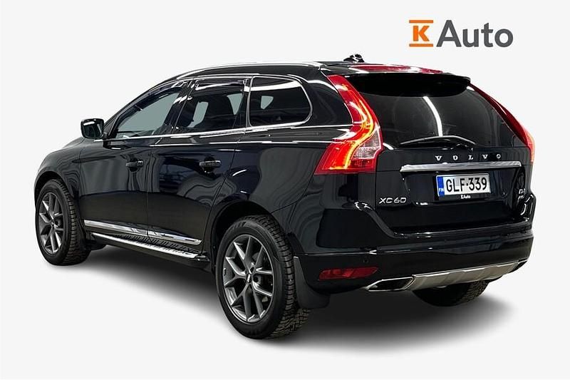 Käytetty Volvo XC60 Business Edition 181 HP (133 kW) 2014 Musta Katumaasturi