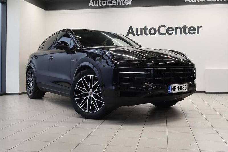 Musta Käytetty 2024 Porsche Cayenne Katumaasturi | 109 800 € - Kuva 1/4