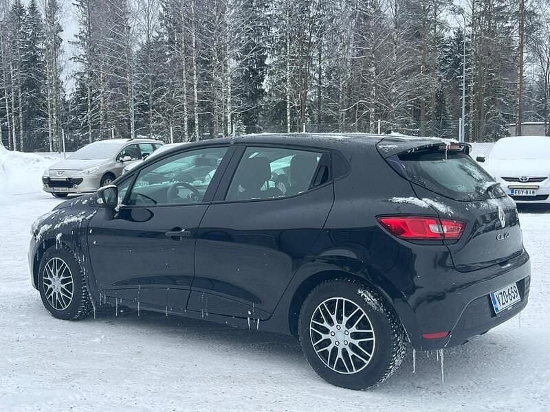 Käytetty Renault Clio IV LIMITED 73 HP (53 kW) 2017 Viistoperä