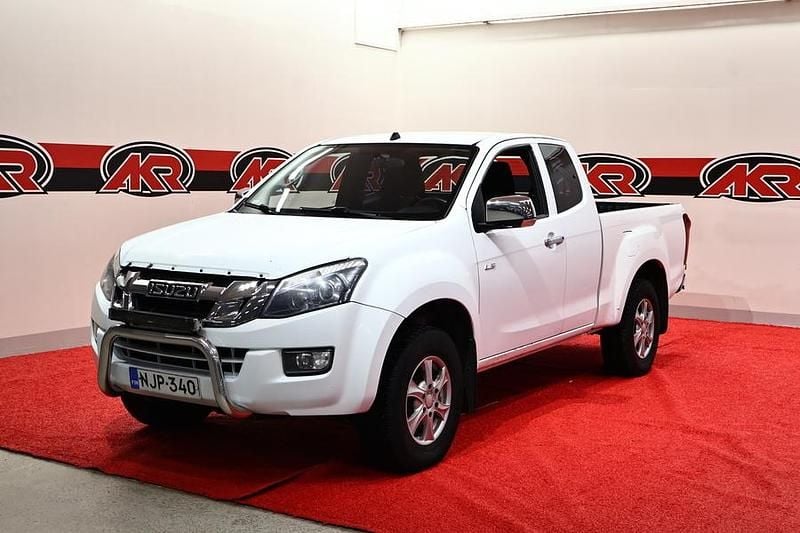 Valkoinen Käytetty 2015 Isuzu D-Max Nouto | 16 800 € (Perustarjous) - Kuva 1/4