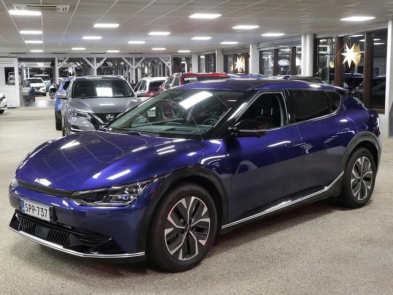 Sininen Käytetty 2023 Kia EV6 Comfort Katumaasturi | 41 990 € (Perustarjous) - Kuva 1/4