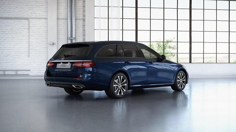 Käytetty Mercedes E300 Avantgarde 194 HP (142 kW) 2020 Farmari