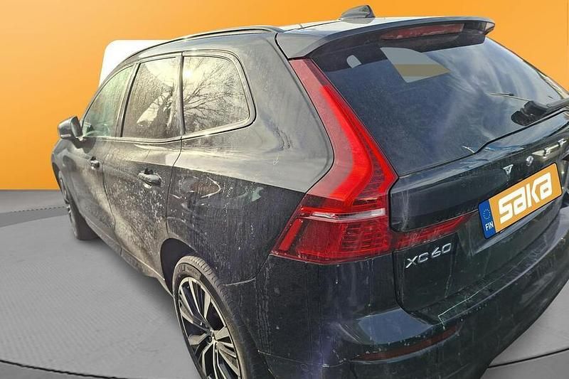 Käytetty Volvo XC60 Plus 350 HP (257 kW) 2023 Katumaasturi