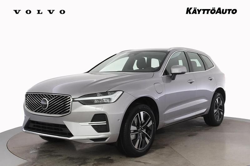Aurora silver Uusi 2026 Volvo XC60 Plus Katumaasturi | 66 576 € (Kallis) - Kuva 1/4
