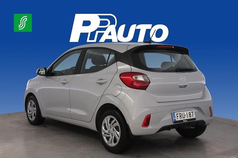 Käytetty Hyundai i10 Comfort 63 HP (46 kW) 2025 Harmaa Viistoperä