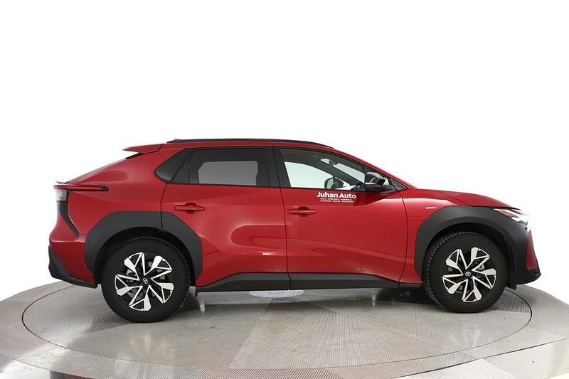 Käytetty Toyota bZ4X Edition 160 kW (218 HP) 2024 Punainen Katumaasturi