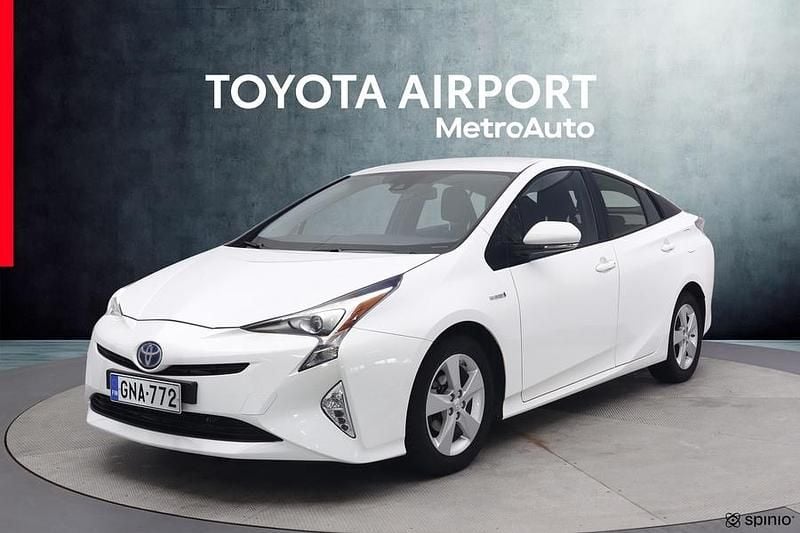 Valkoinen Käytetty 2018 Toyota Prius Active Viistoperä | 19 690 € (Perustarjous) - Kuva 1/4