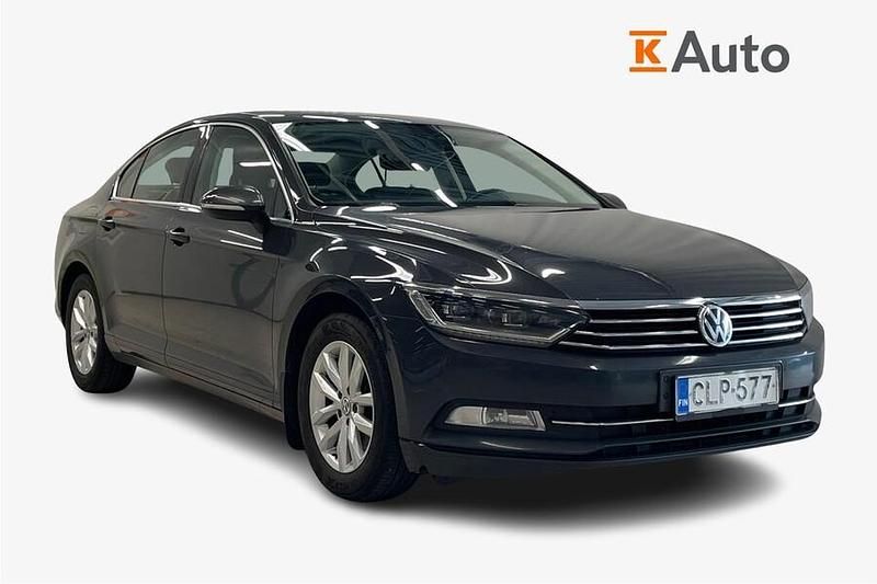 Käytetty 2018 VW Passat Comfortline Sedan | 9 900 € (Supertarjous) - Kuva 1/3